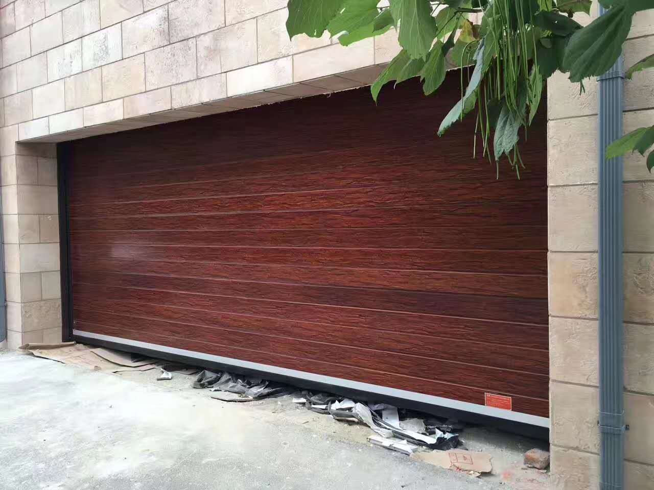 電動卷簾門齒輪噪音是怎么形成的？